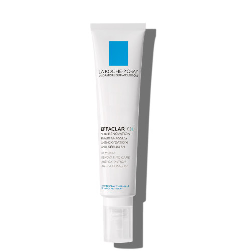 PIEL GRASA CON TENDENCIA A IMPERFECCIONES PUNTOS NEGROS, TEXTURA DE LA PIEL IRREGULAR, BRILLOS