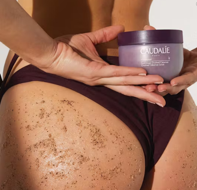CAUDALIE los beneficios de la vid para el tratamiento y cuidado de la piel. Vinosculpt Exfoliante Crushed Cabernet