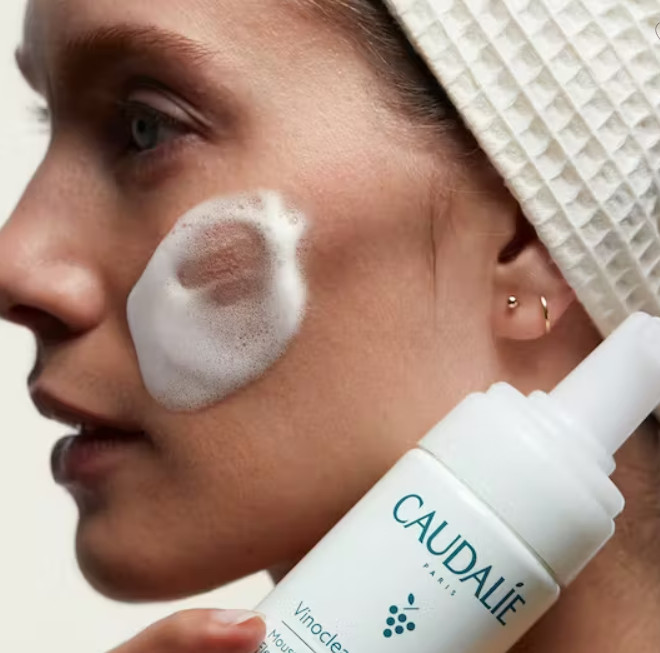 CAUDALIE los beneficios de la vid para el tratamiento y cuidado de la piel. Vinoclean Espuma Limpiadora