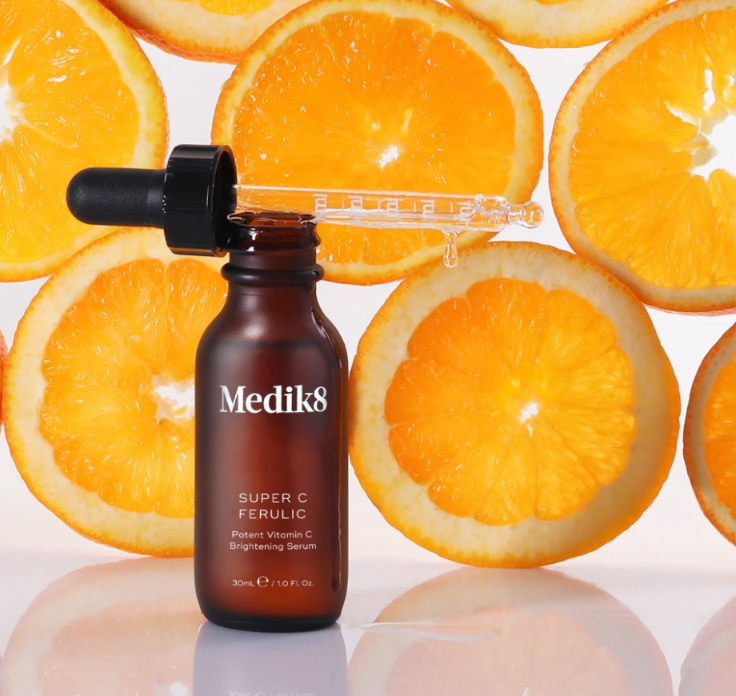 Medik8 Piel Bella de por Vida SUPER C FERULIC™ Potente sérum iluminador con vitamina C