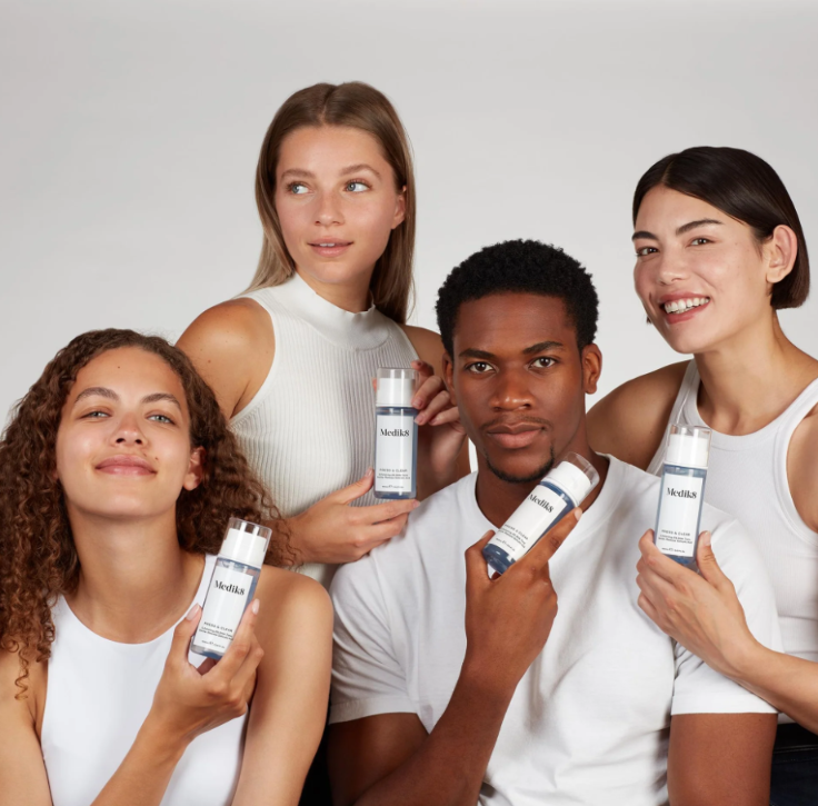 Medik8 Piel Bella de por Vida PRESS & CLEAR™ REFILL Tónico exfoliante 2% BHA Ácido salicílico de liberación suave