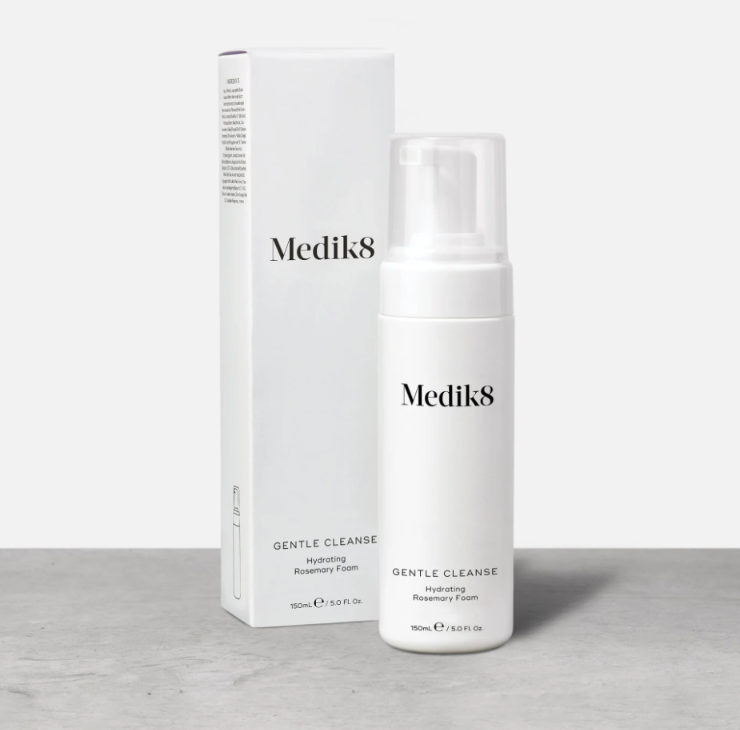 Medik8 Piel Bella de por Vida GENTLE CLEANSE™ Espuma Hidratante de Romero