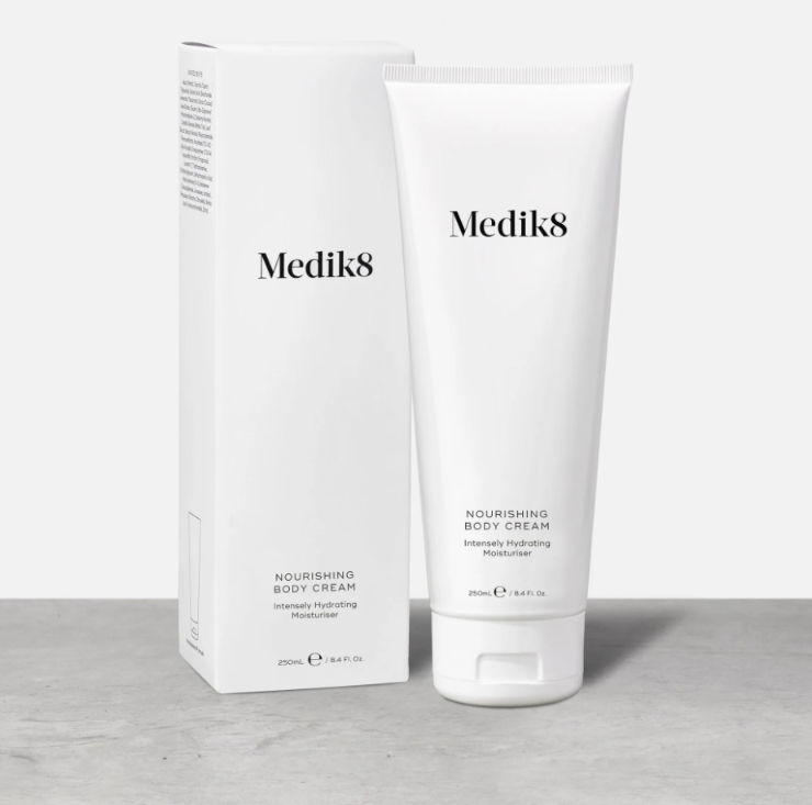 Medik8 Piel Bella de por Vida NOURISHING BODY CREAM™ Hidratación intensa