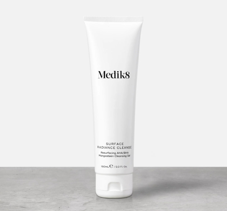 Medik8 Piel Bella de por Vida SURFACE RADIANCE CLEANSE™ Gel Limpiador Resurfacing AHA/BHA Mangostán