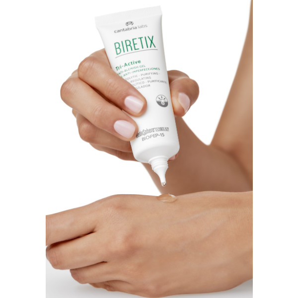 BIRETIX regenerar e hidratar la piel con tendencia acnéica  BIRETIX Tri Active Gel Previene y corrige granos y marcas de acné